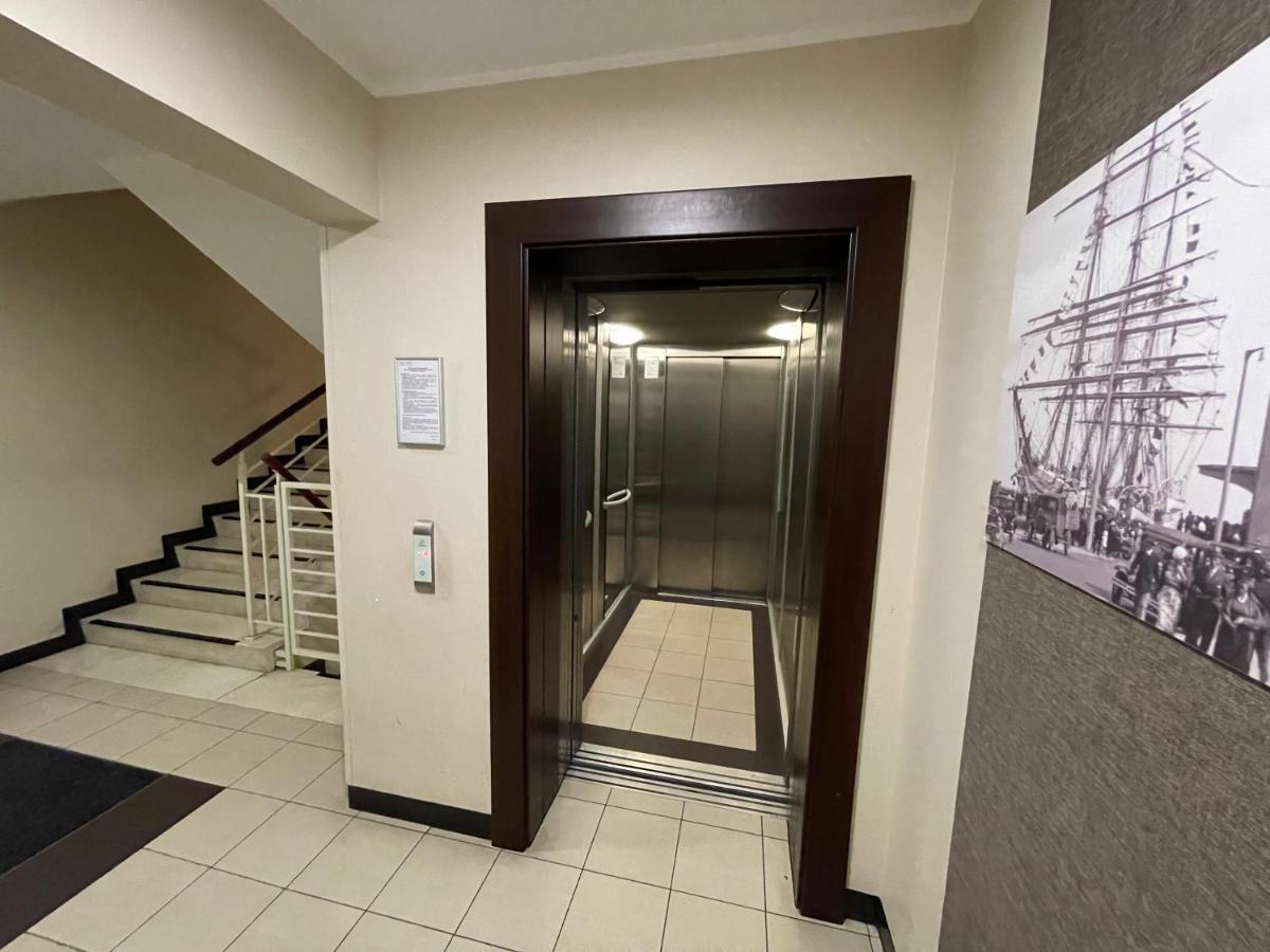 Modern Box Apartment Гдиня Екстериор снимка