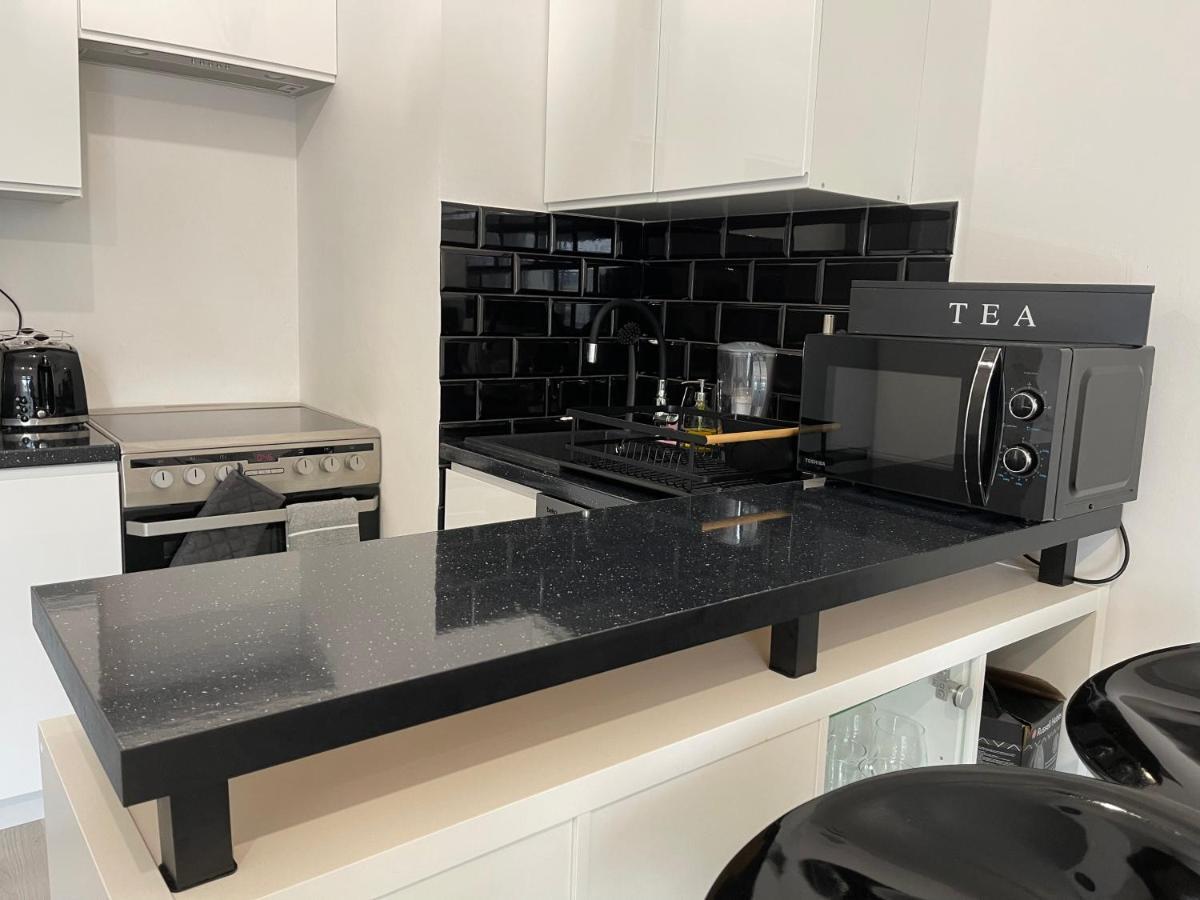 Modern Box Apartment Гдиня Екстериор снимка